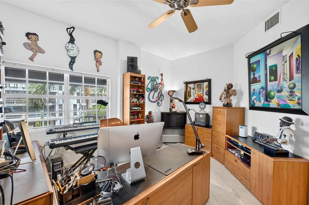 25 Hendricks Isle #303 & 304 Fort Lauderdale, FL 33301