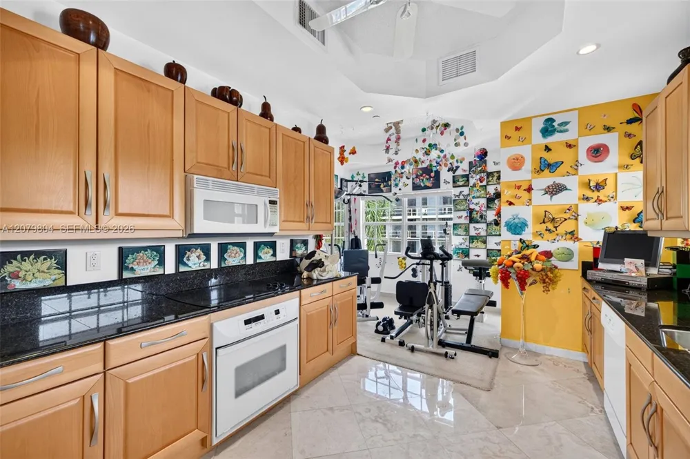25 Hendricks Isle #303 & 304 Fort Lauderdale, FL 33301