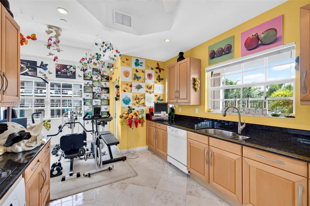 25 Hendricks Isle #303 & 304 Fort Lauderdale, FL 33301