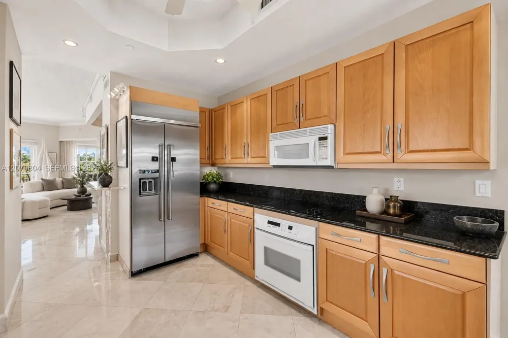 25 Hendricks Isle #303 & 304 Fort Lauderdale, FL 33301