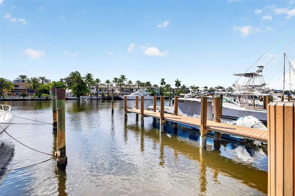 25 Hendricks Isle #303 & 304 Fort Lauderdale, FL 33301