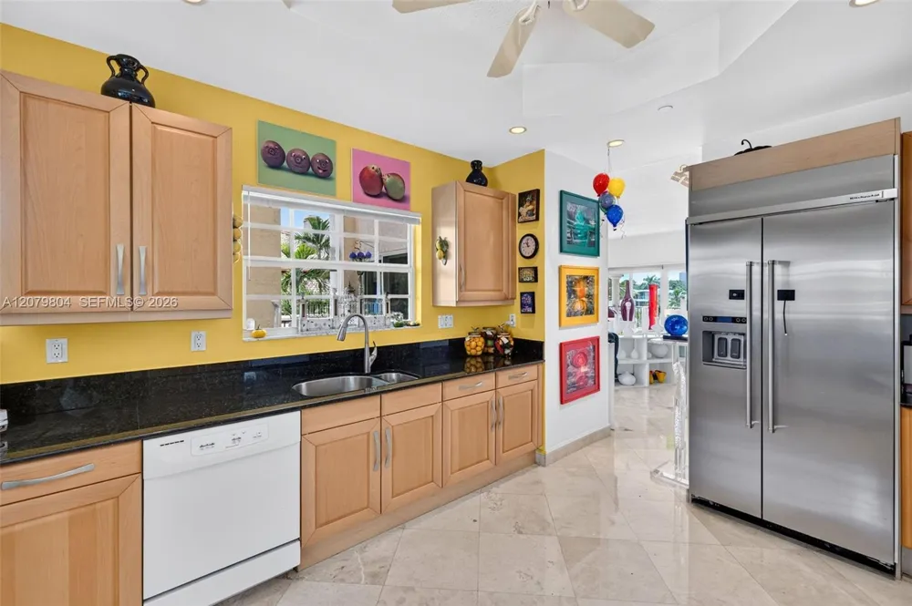 25 Hendricks Isle #303 & 304 Fort Lauderdale, FL 33301
