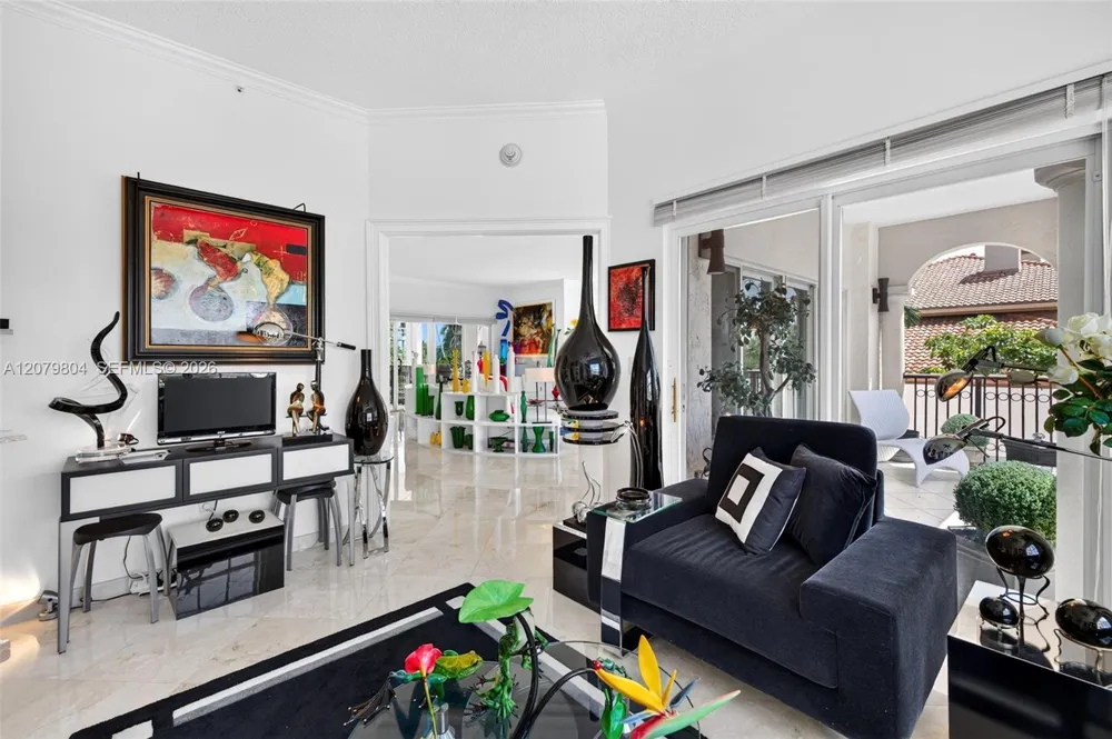 25 Hendricks Isle #303 & 304 Fort Lauderdale, FL 33301
