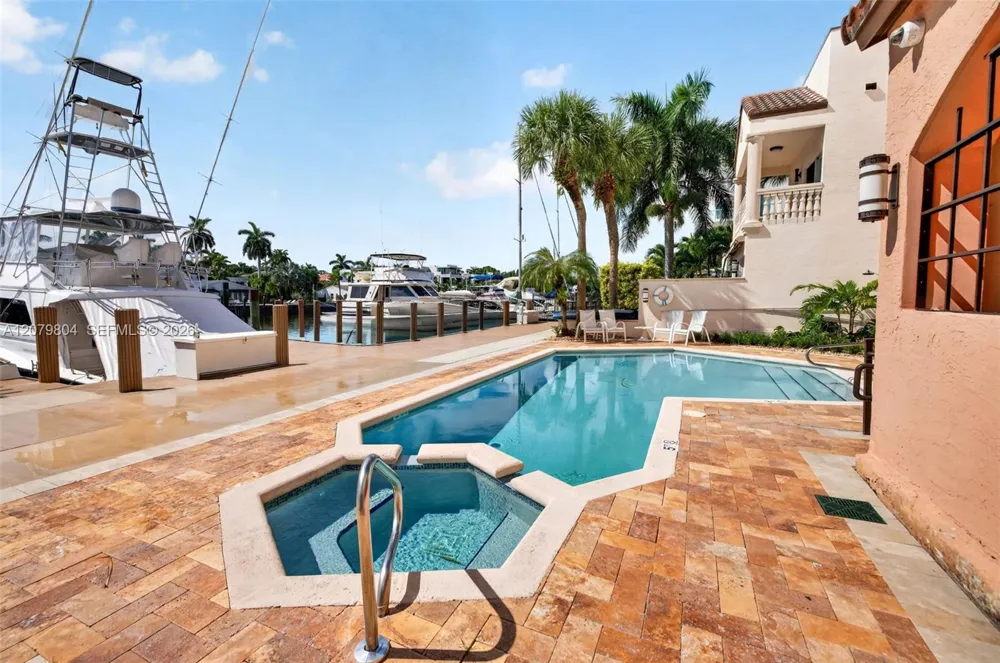 25 Hendricks Isle #303 & 304 Fort Lauderdale, FL 33301