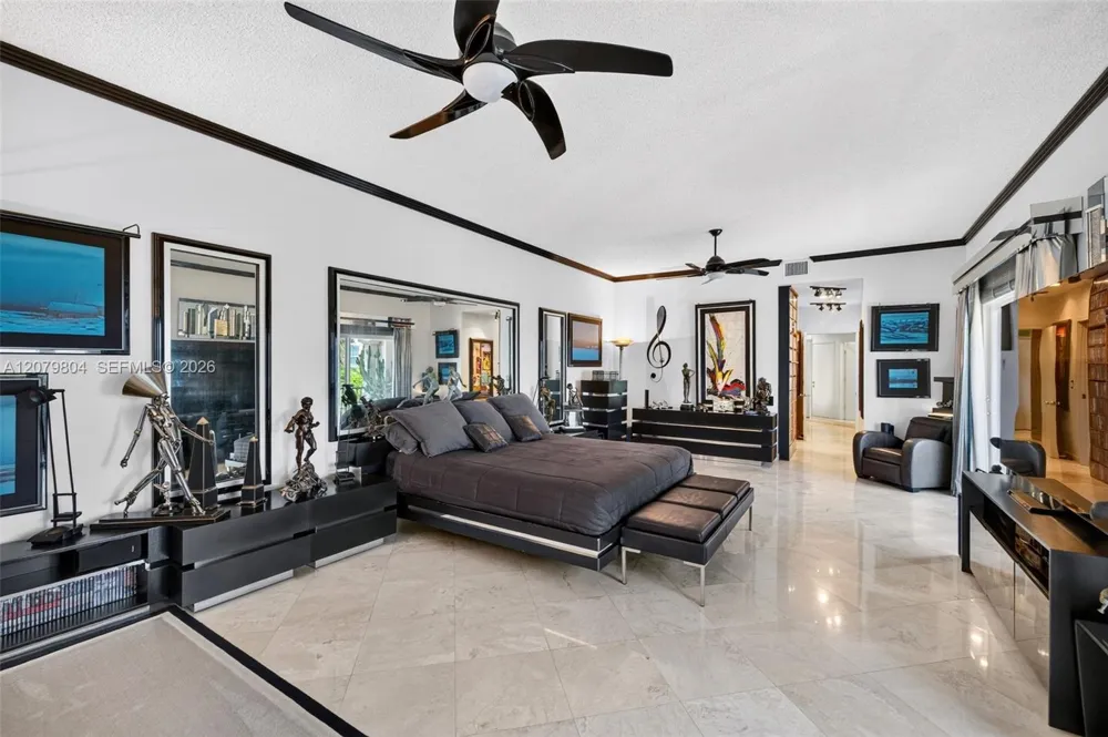 25 Hendricks Isle #303 & 304 Fort Lauderdale, FL 33301