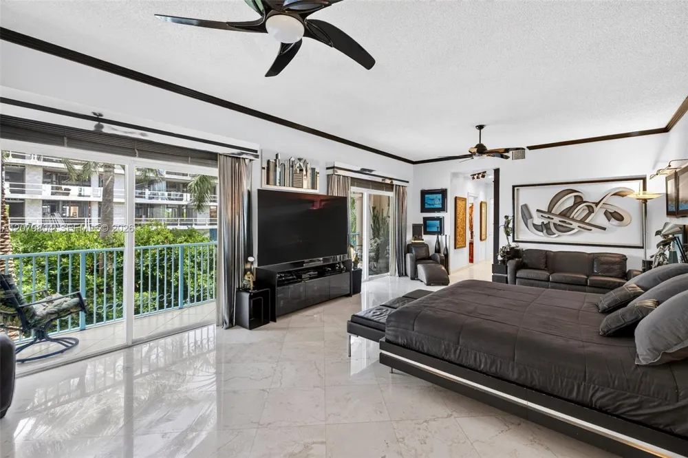 25 Hendricks Isle #303 & 304 Fort Lauderdale, FL 33301