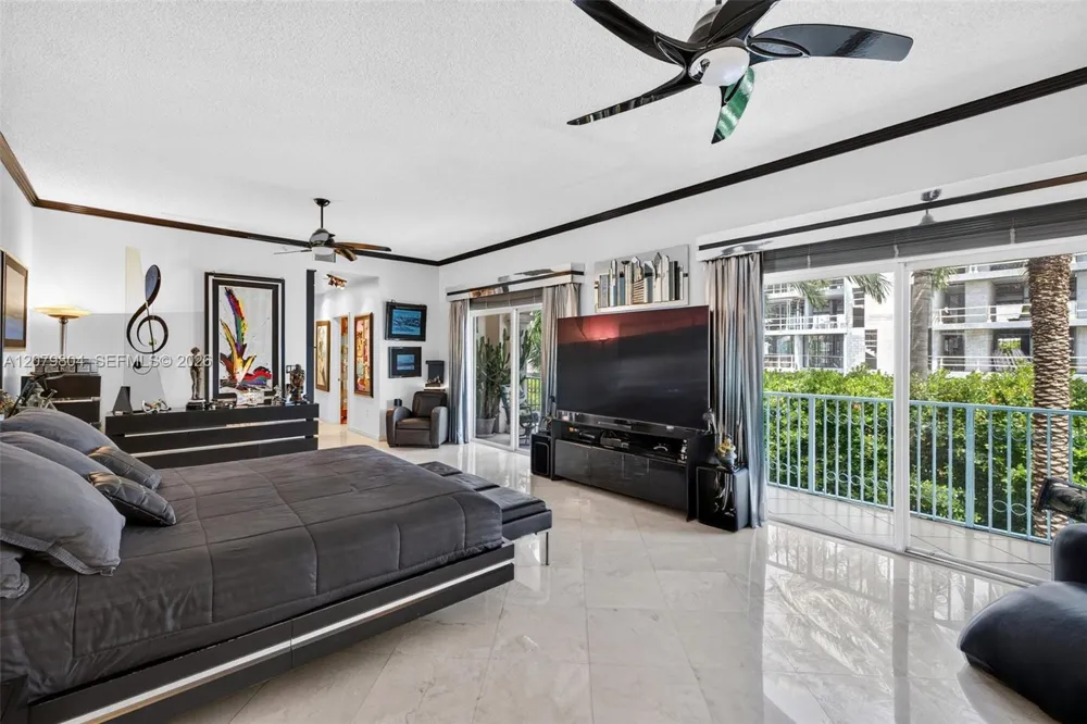 25 Hendricks Isle #303 & 304 Fort Lauderdale, FL 33301