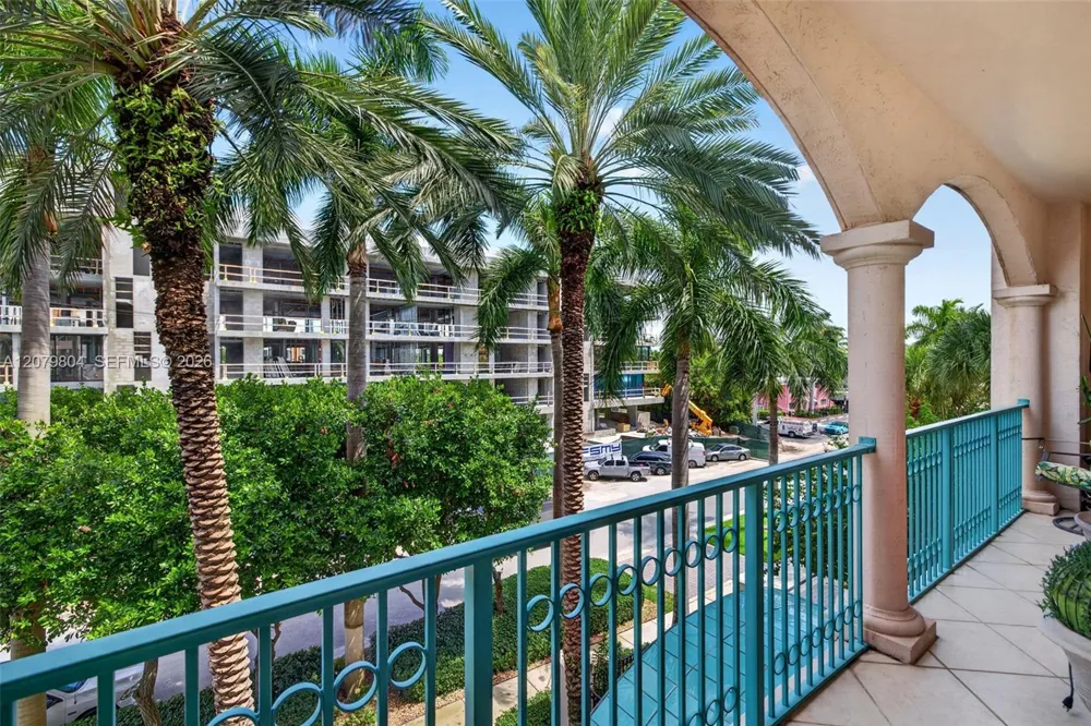 25 Hendricks Isle #303 & 304 Fort Lauderdale, FL 33301