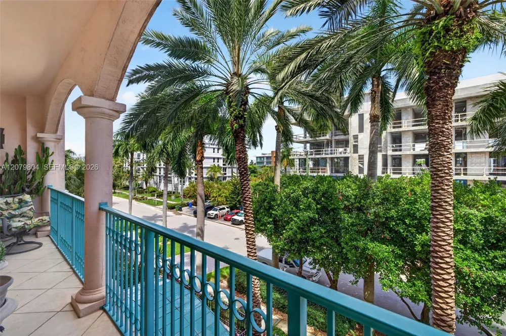 25 Hendricks Isle #303 & 304 Fort Lauderdale, FL 33301