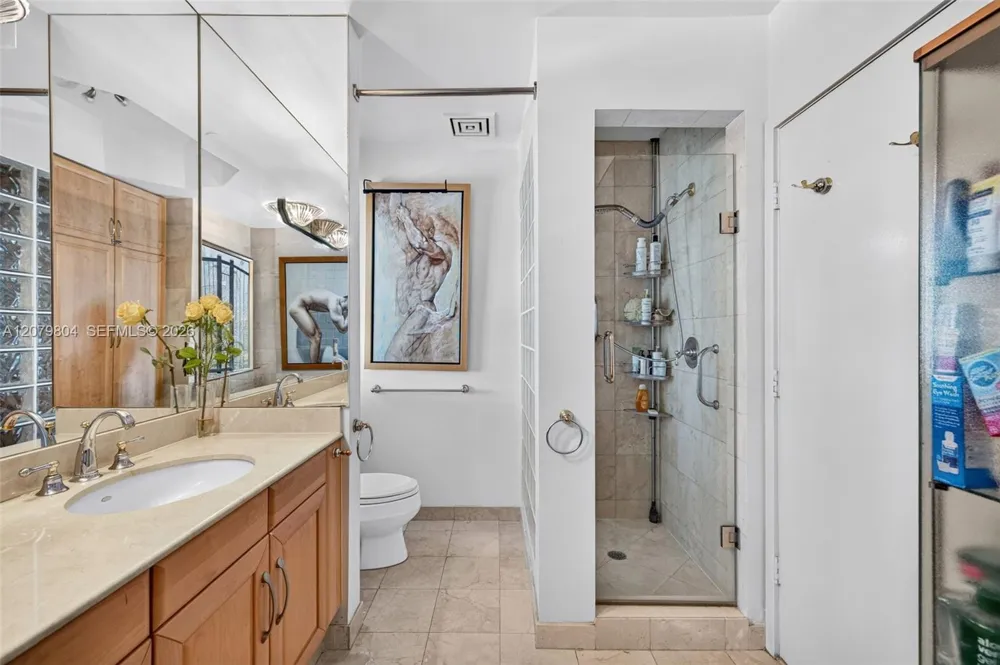 25 Hendricks Isle #303 & 304 Fort Lauderdale, FL 33301