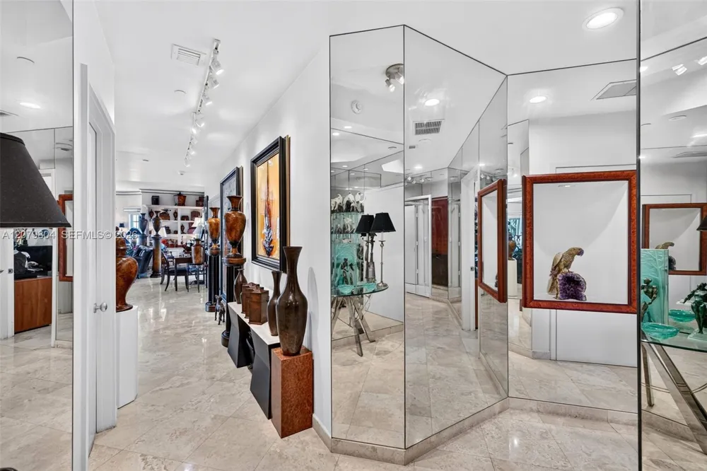 25 Hendricks Isle #303 & 304 Fort Lauderdale, FL 33301