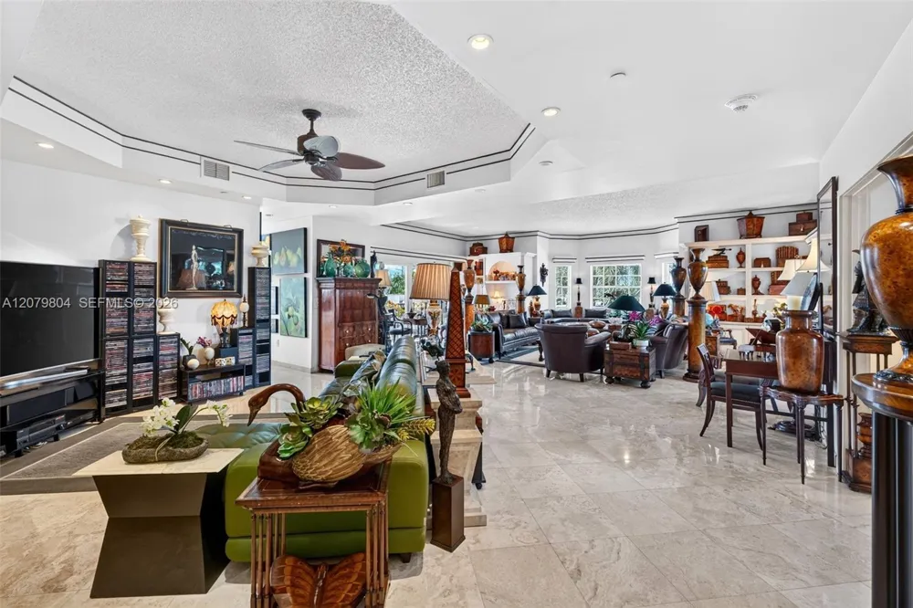25 Hendricks Isle #303 & 304 Fort Lauderdale, FL 33301