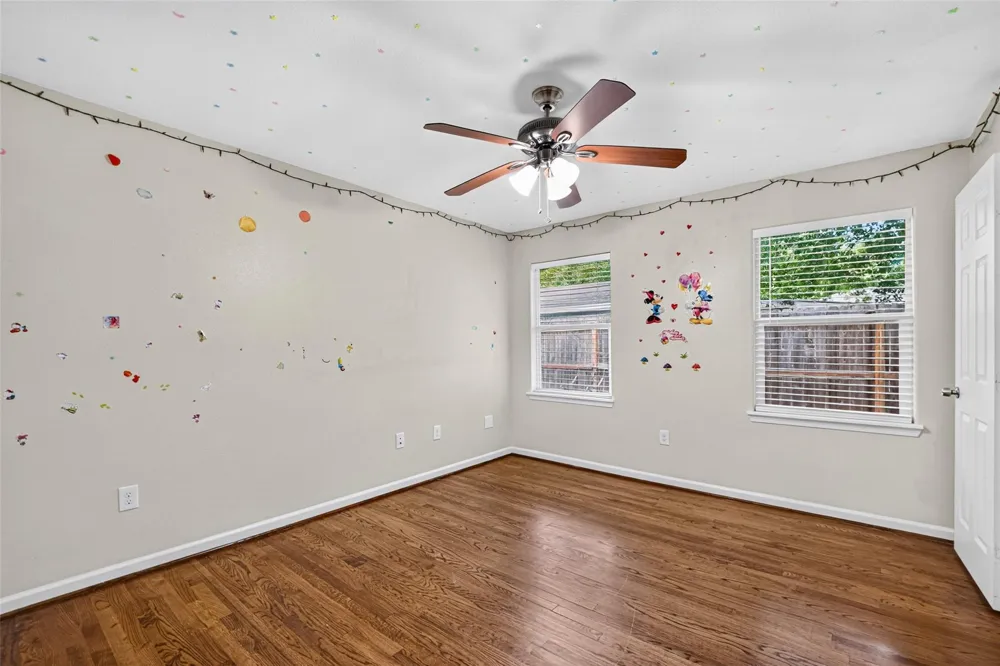 7002 Leader Street Houston, TX 77074