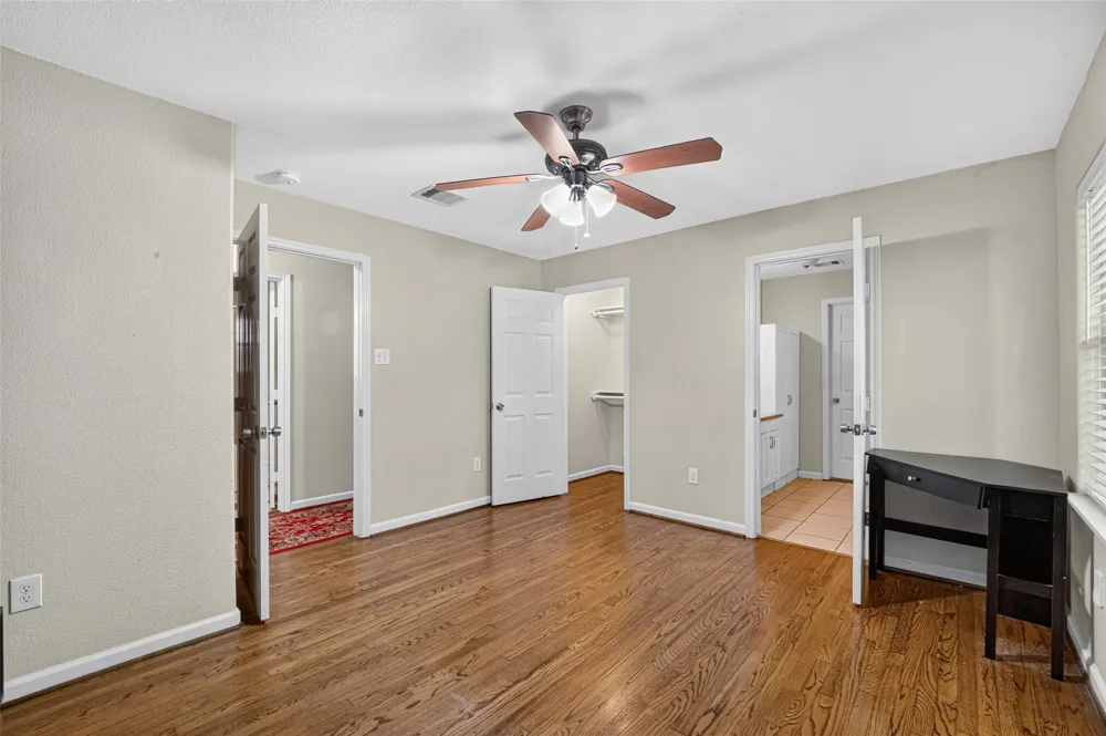 7002 Leader Street Houston, TX 77074