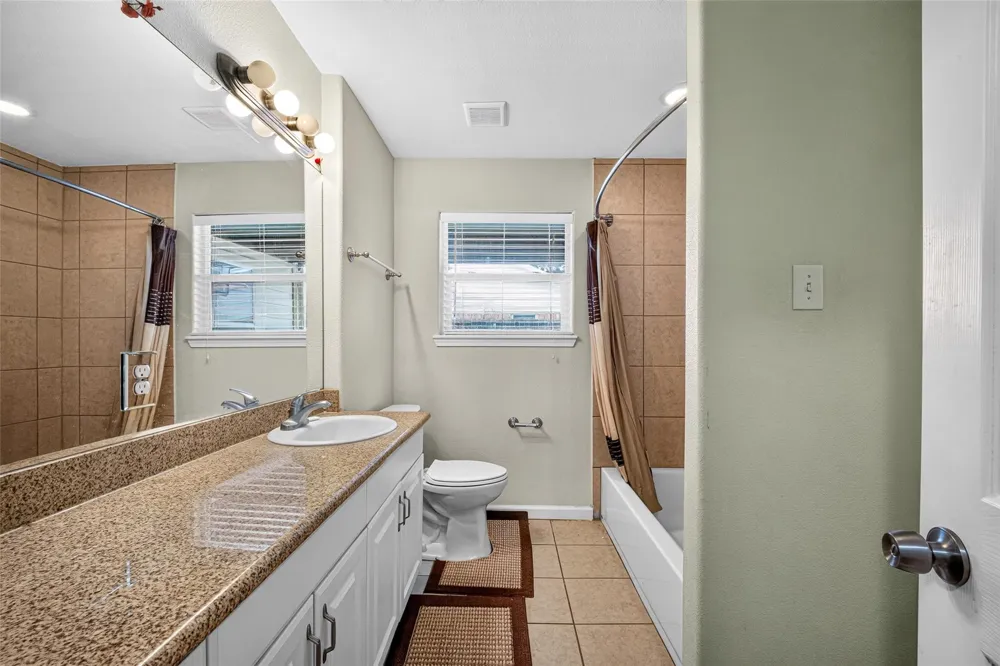7002 Leader Street Houston, TX 77074