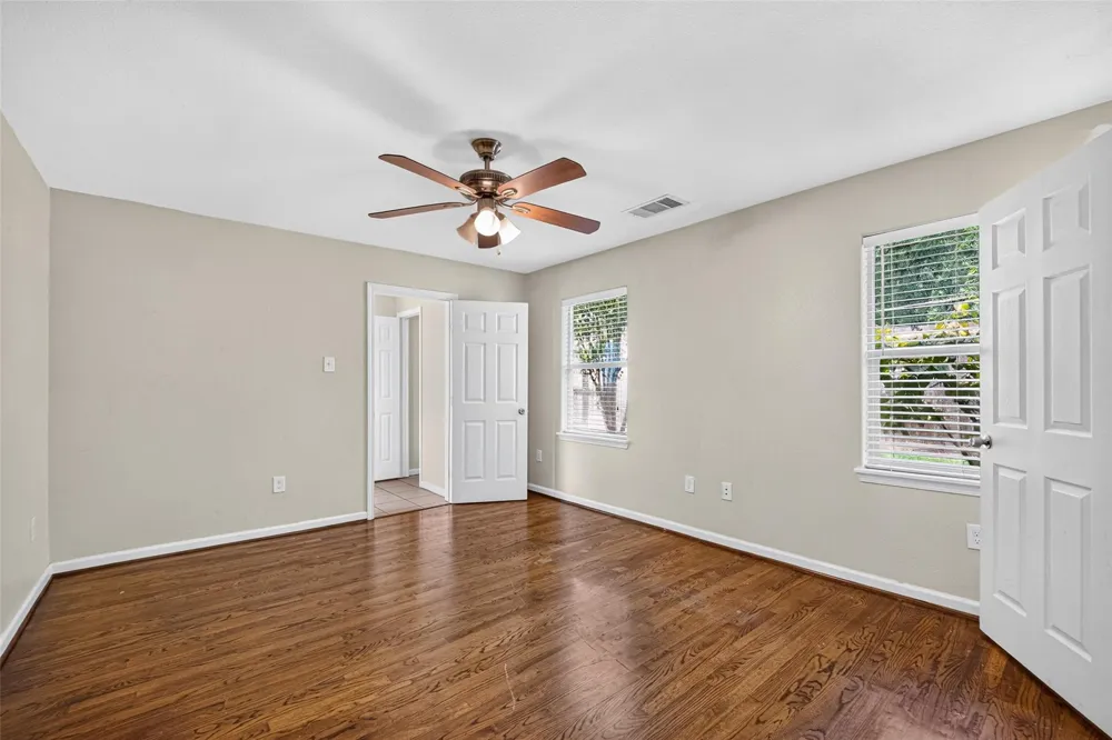 7002 Leader Street Houston, TX 77074