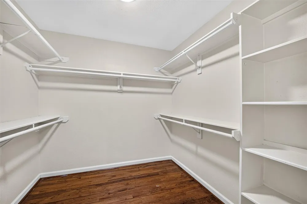 7002 Leader Street Houston, TX 77074