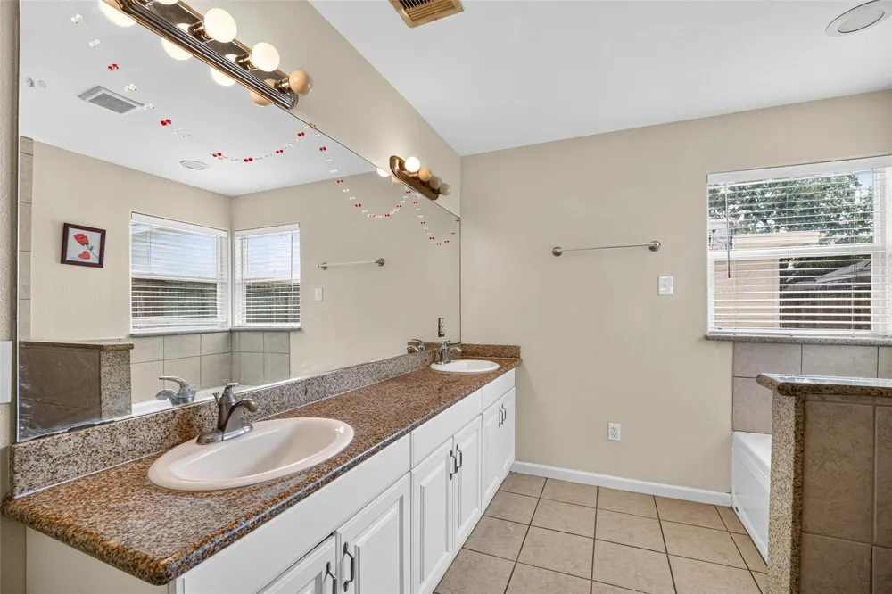 7002 Leader Street Houston, TX 77074