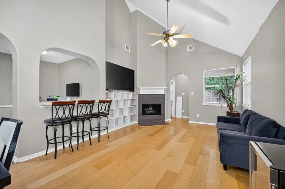 10119 W Palm Lake Drive Houston, TX 77034