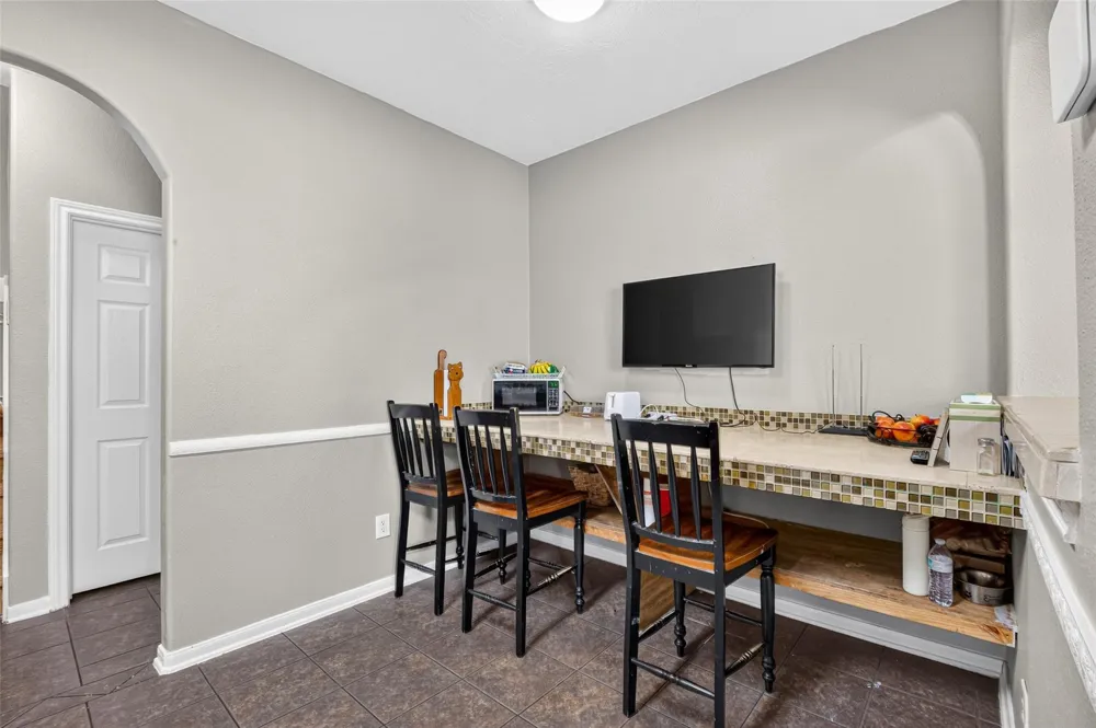 10119 W Palm Lake Drive Houston, TX 77034