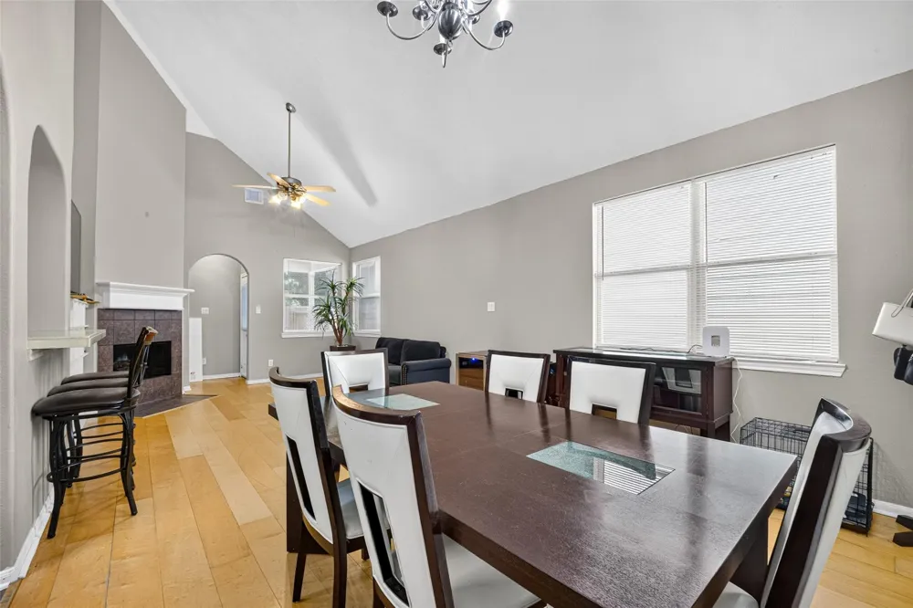 10119 W Palm Lake Drive Houston, TX 77034