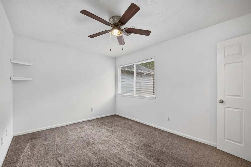 10119 W Palm Lake Drive Houston, TX 77034