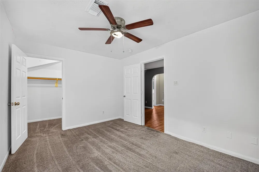 10119 W Palm Lake Drive Houston, TX 77034