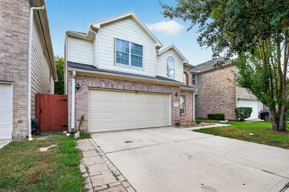 10119 W Palm Lake Drive Houston, TX 77034