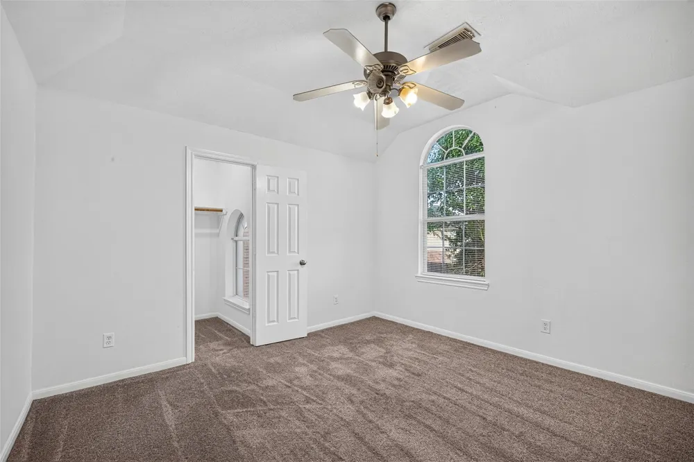 10119 W Palm Lake Drive Houston, TX 77034