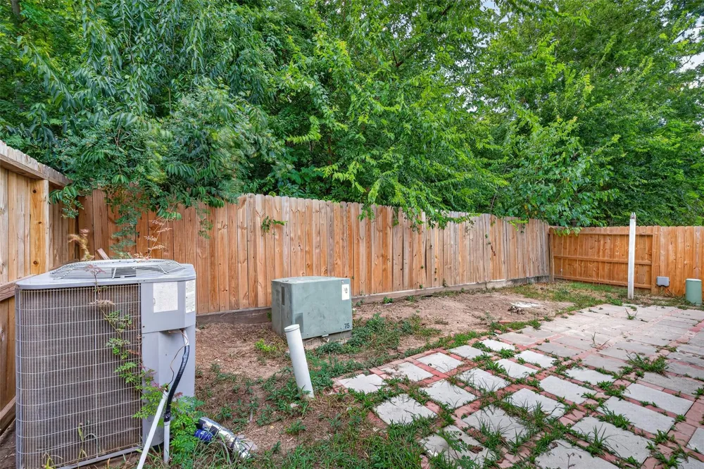 10119 W Palm Lake Drive Houston, TX 77034