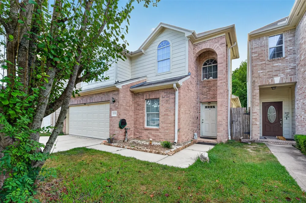 10119 W Palm Lake Drive Houston, TX 77034