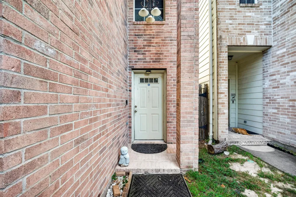 10119 W Palm Lake Drive Houston, TX 77034