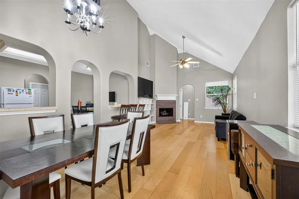 10119 W Palm Lake Drive Houston, TX 77034