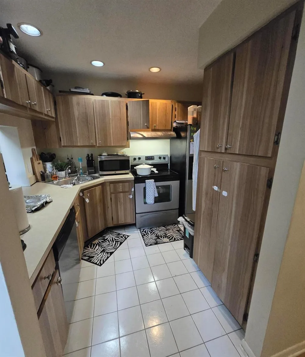 1009 Green Pine Boulevard #D3 West Palm Beach, FL 33409