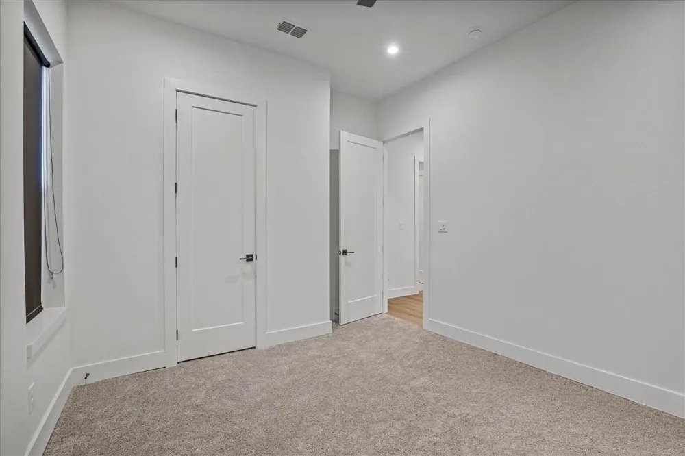 2413 Crossman Avenue Dallas, TX 75212