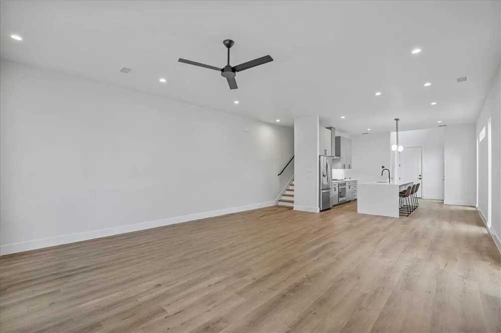 2413 Crossman Avenue Dallas, TX 75212