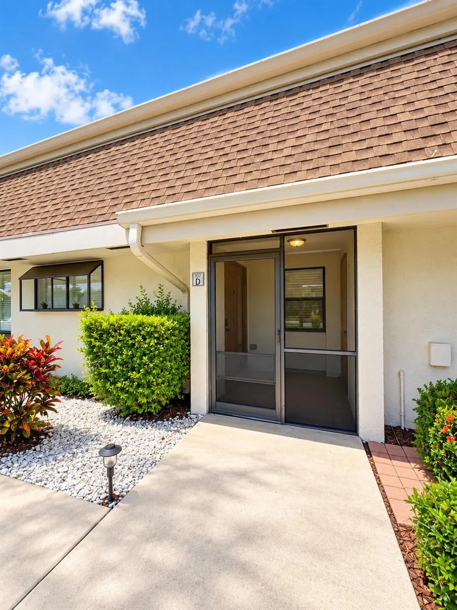 107 HALF MOON CIRCLE #D Jupiter, FL 33458