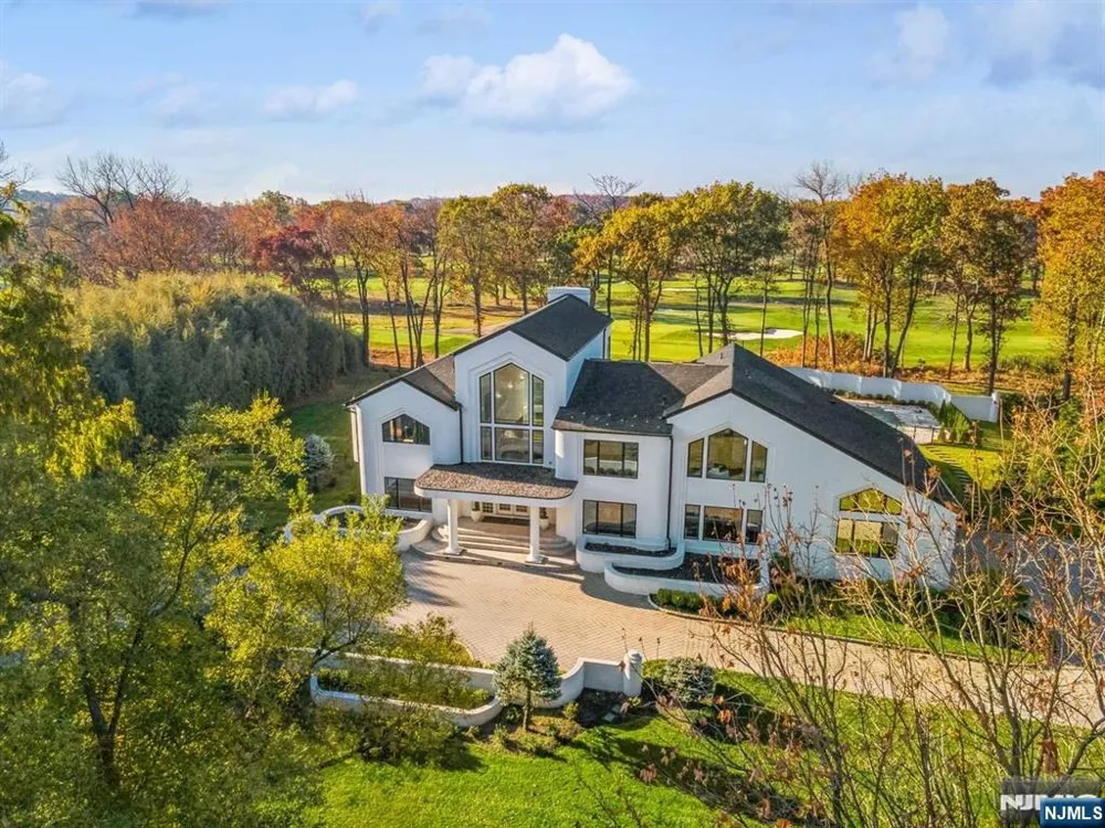 23 Rio Vista Drive Alpine, NJ 07620