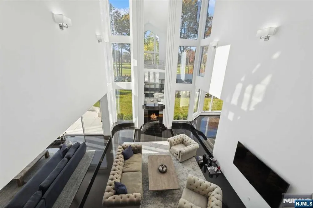 23 Rio Vista Drive Alpine, NJ 07620
