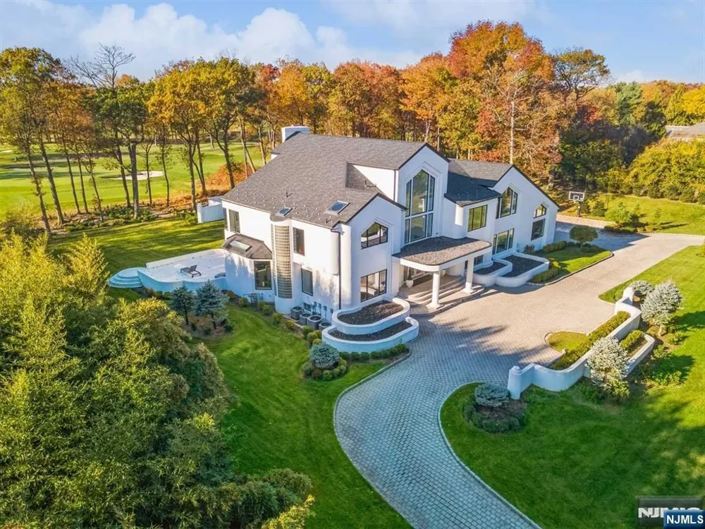 23 Rio Vista Drive Alpine, NJ 07620