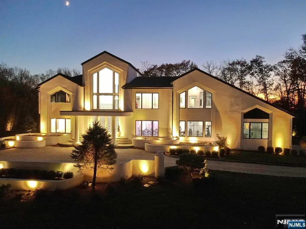 23 Rio Vista Drive Alpine, NJ 07620