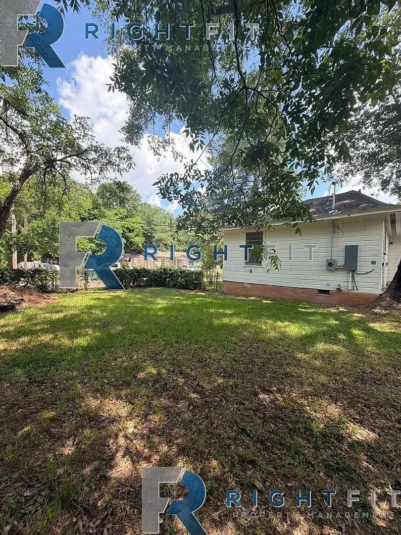 1214 Mockingbird Lane Texarkana, TX 75501