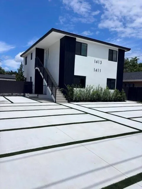 1411 NW 40th St #1 Miami, FL 33142