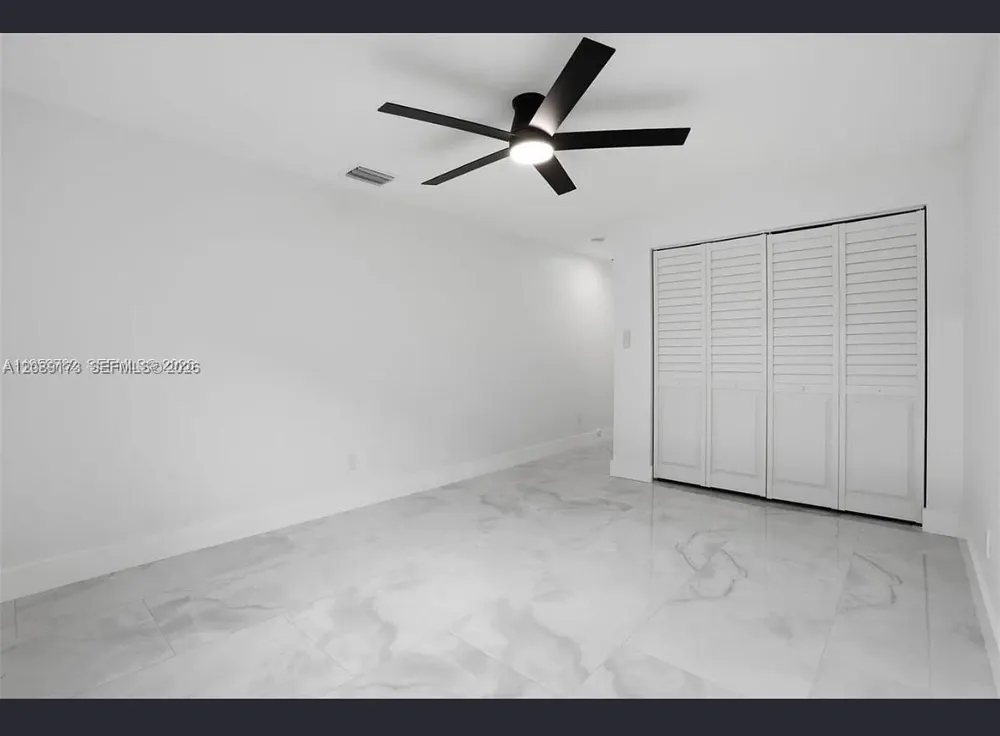 1411 NW 40th St #1 Miami, FL 33142
