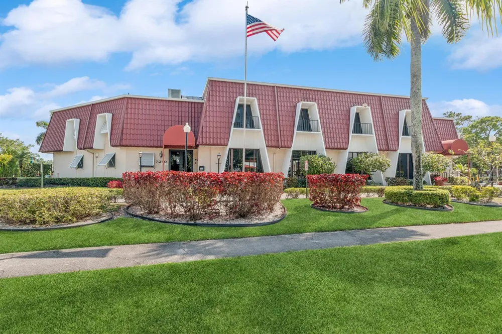 118 Amherst Lane Lake Worth, FL 33467