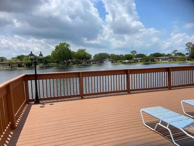 118 Amherst Lane Lake Worth, FL 33467