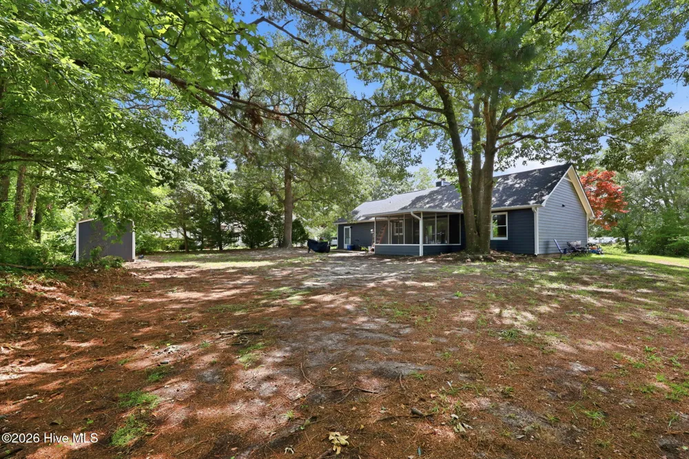 552 Swansboro Loop Road Swansboro, NC 28584