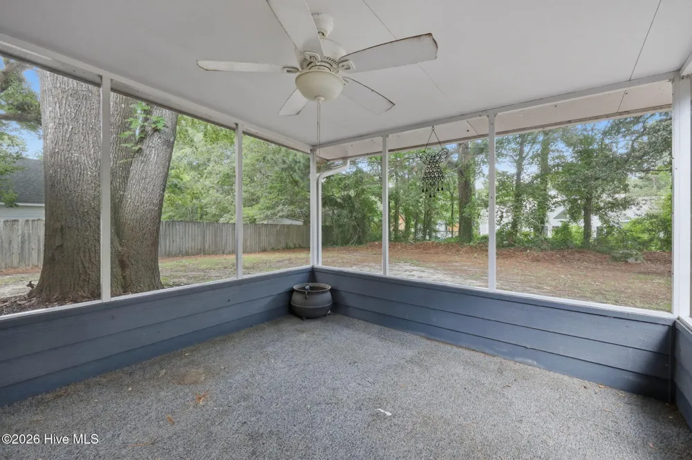 552 Swansboro Loop Road Swansboro, NC 28584