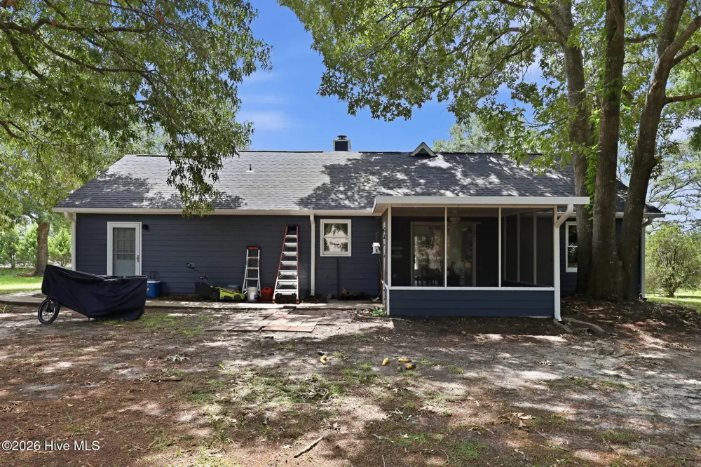 552 Swansboro Loop Road Swansboro, NC 28584