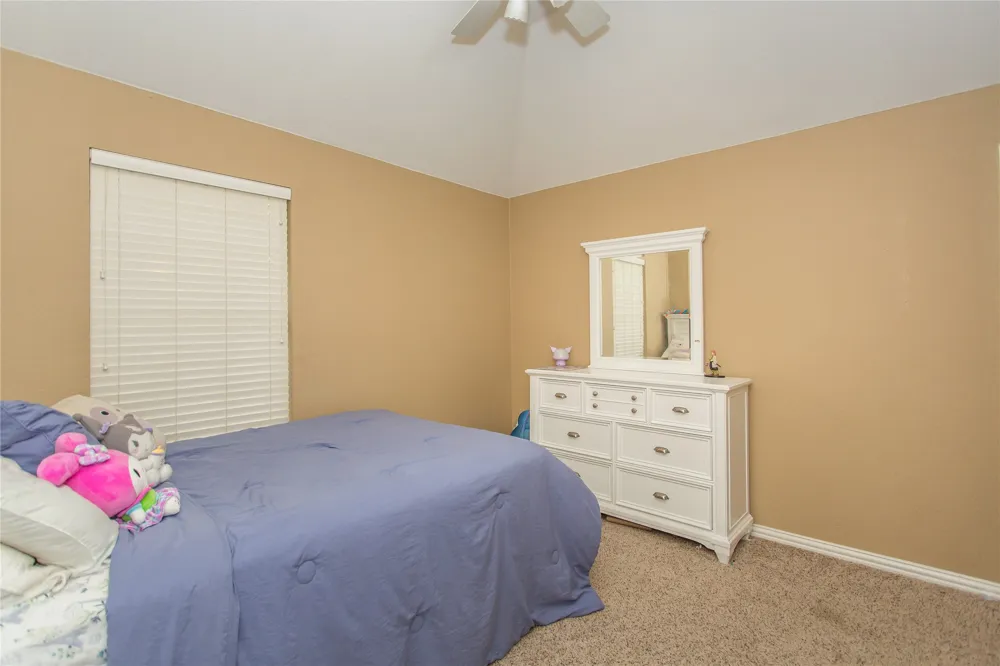 5704 Windmere Lane Haltom City, TX 76137